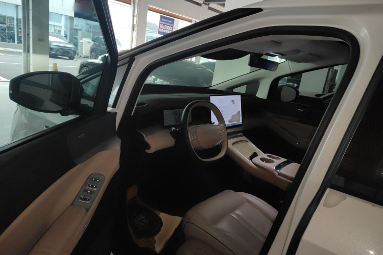 小鹏X9 2024款 702超长续航Max中控内饰20