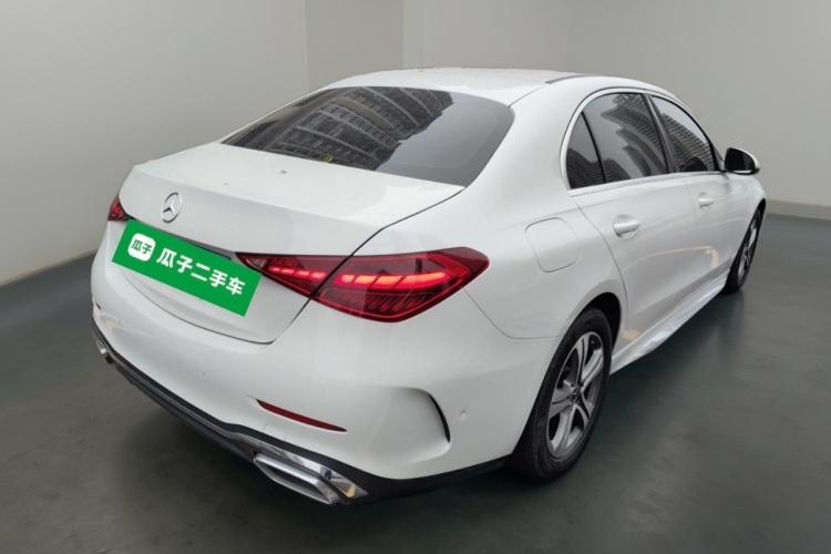 奔驰C级 2022款 C 200 L 运动版车身外观7
