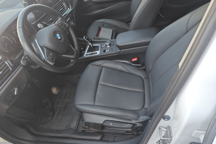 宝马1系 2023款 120i M运动版局部细节19