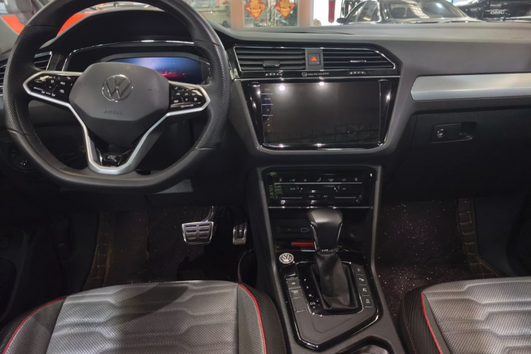 大众 途观X 2021款 330TSI 两驱尊崇旗舰版中控内饰7003