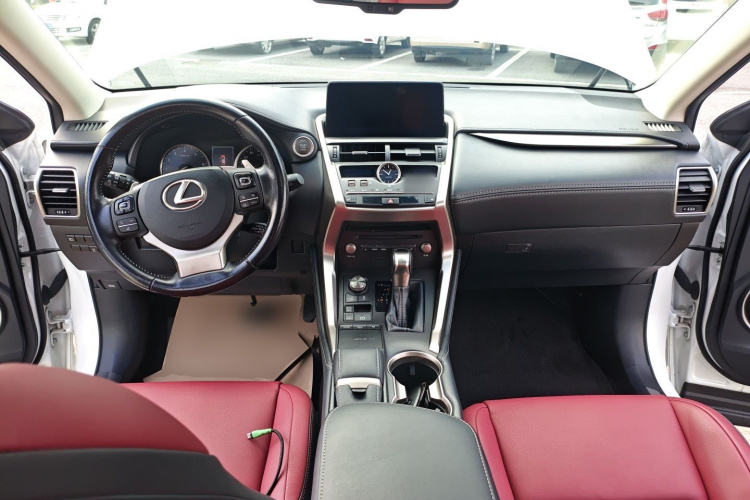 雷克萨斯NX 2020款 200 全驱 锋尚版 国VI中控内饰12