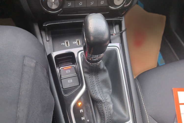 荣威RX3 2020款 1.6L CVT 4G互联超爽精英版局部细节18