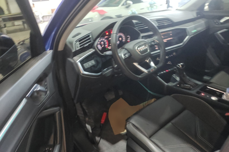 奥迪Q3 Sportback 2020款 40 TFSI 时尚型中控内饰7003