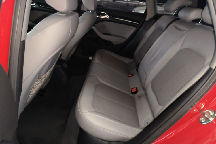 奥迪A3 2018款 30周年年型 Sportback 35 TFSI 时尚型中控内饰7004