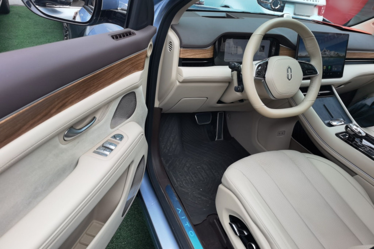 鸿蒙智行 问界M7 2024款 1.5T 后驱Plus版 6座中控内饰20