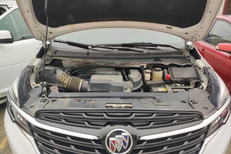 别克GL8 2021款 陆上公务舱 652T 舒适型机舱底盘24