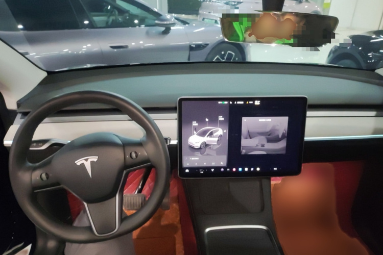 特斯拉 Model Y 2023款 后轮驱动版中控内饰7002