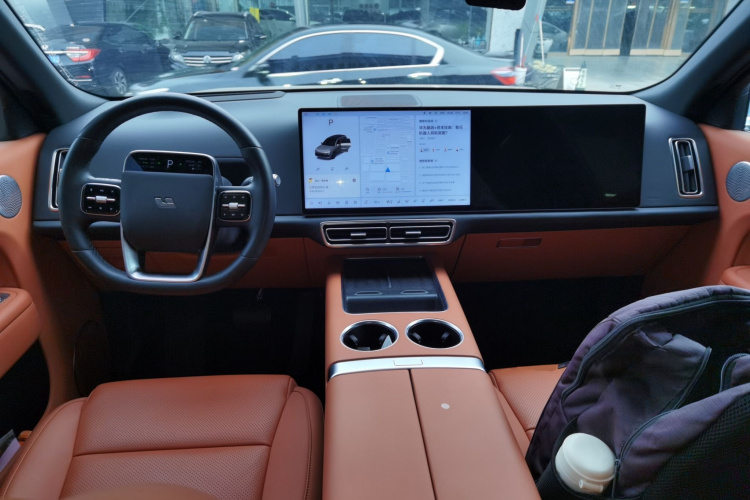 理想汽车 理想L8 2024款 Ultra中控内饰12