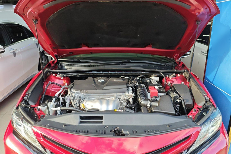 丰田 凯美瑞 2018款 2.0S 锋尚版机舱底盘24