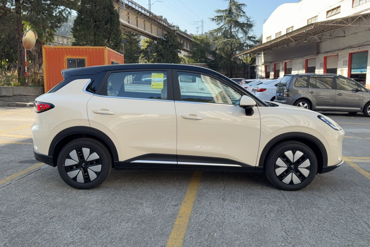 五菱汽车 缤果S 2025款 325km 尊享款车身外观6002