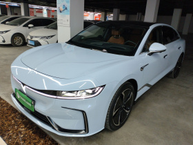 岚图汽车 岚图追光 2023款 四驱长续航版