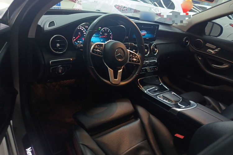 奔驰C级 2019款 改款 C 260 L 运动版中控内饰12