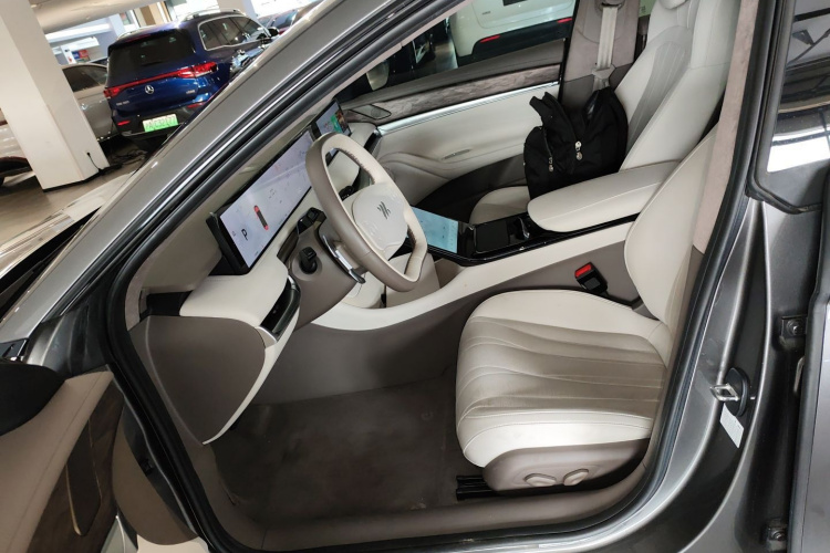 智己汽车 智己L7 2022款 Dynamic中控内饰19