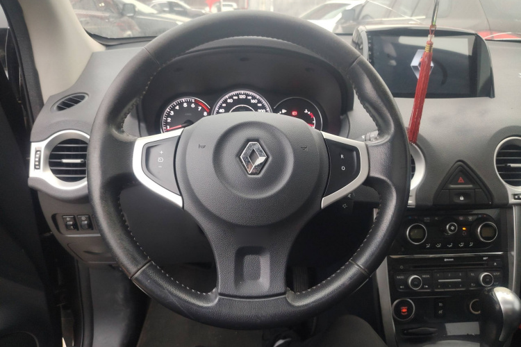 雷诺 科雷傲(进口) 2014款 改款 2.0L 两驱时尚版局部细节13