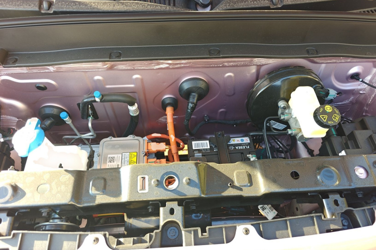 吉利银河 熊猫 2025款 210km 元气熊机舱底盘24