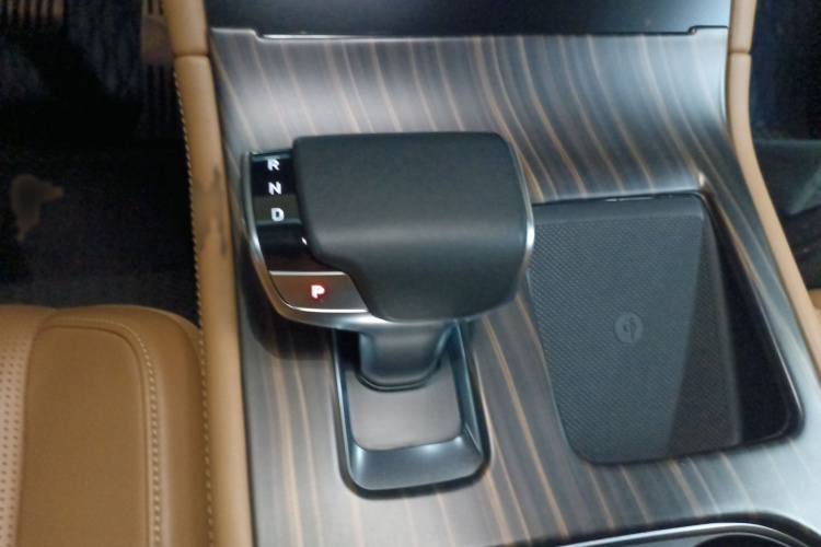 理想汽车 理想ONE 2020款 增程6座版局部细节18