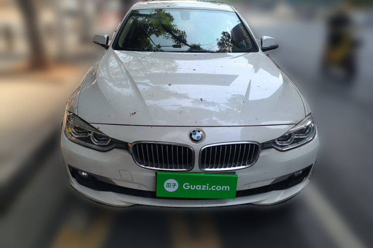 宝马3系 2019款 320Li 时尚型车身外观2