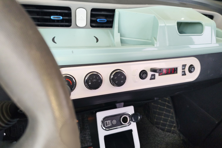 五菱汽车 宏光MINIEV 2021款 马卡龙时尚款 三元锂局部细节16