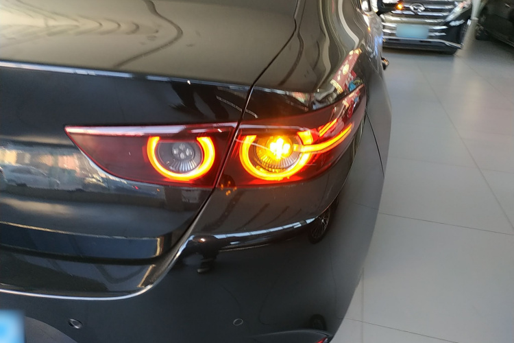 马自达3 昂克赛拉 2021款 2.0L 自动质雅版车身外观6006