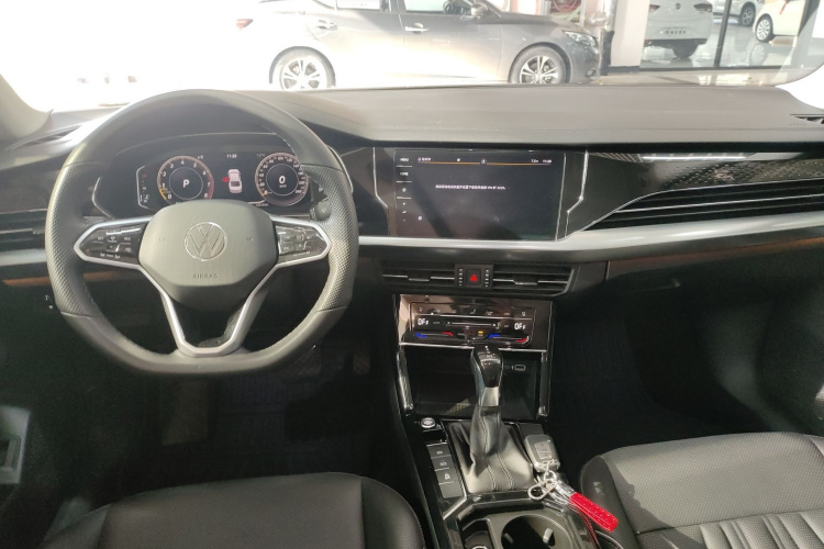 大众 帕萨特 2022款 330TSI 豪华版中控内饰12