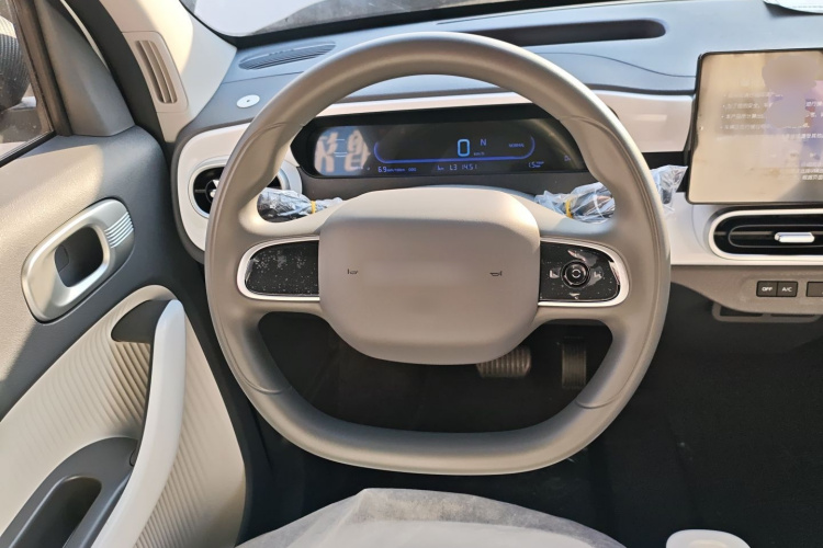 吉利银河 熊猫 2025款 210km 元气熊局部细节13