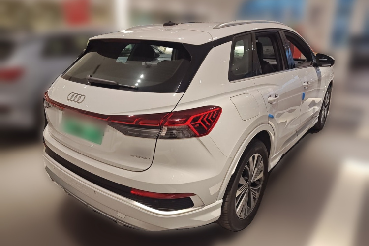 奥迪Q4 e-tron 2024款 40 e-tron 创行版车身外观7