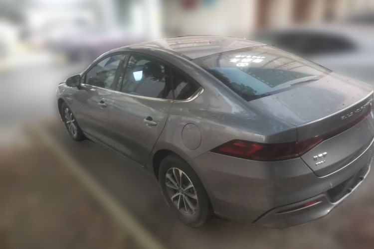 比亚迪 秦PLUS 2023款 冠军版 DM-i 55KM超越型车身外观6003