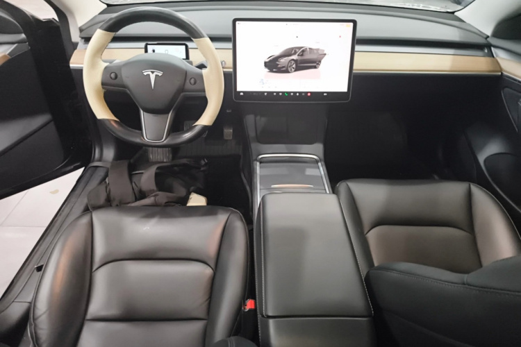 特斯拉 Model 3 2022款 后轮驱动版中控内饰7002