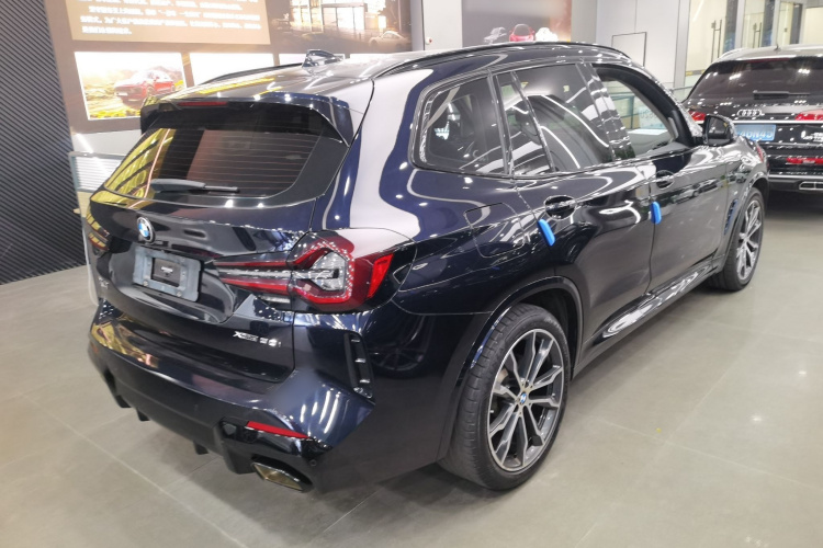 宝马X3 2022款 xDrive30i 领先型 M曜夜套装车身外观7