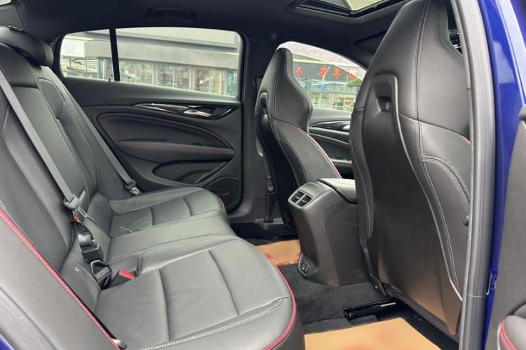 别克 君威 2017款 GS 28T 豪华型中控内饰7006