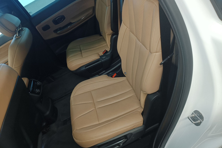 蔚来ES8 2020款 580KM 六座版中控内饰7004