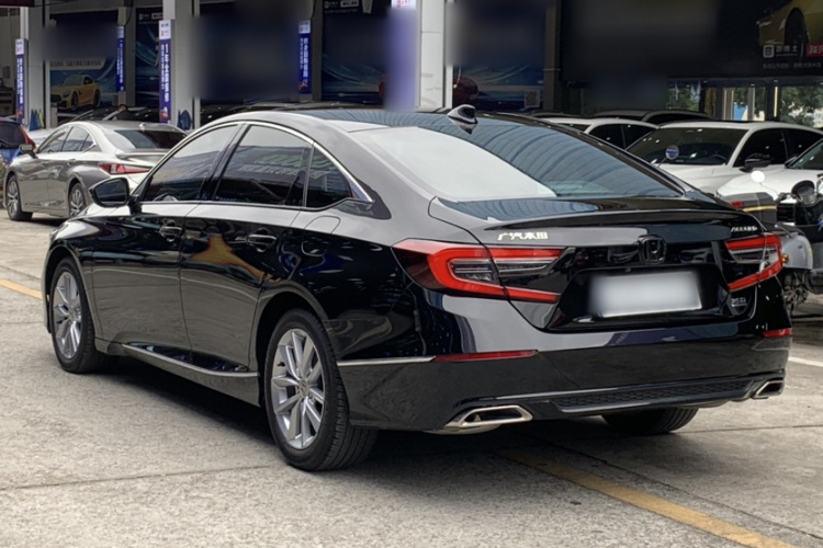 本田 雅阁 2022款 260TURBO 豪华版车身外观6005