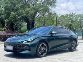 名爵 MG7 2023款 1.5T DCT至美优雅版