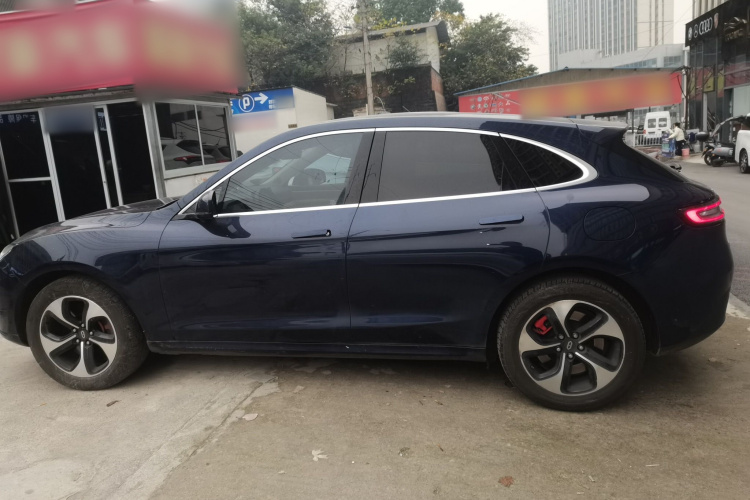 鸿蒙智行 问界M5 2022款 增程后驱标准版车身外观6003