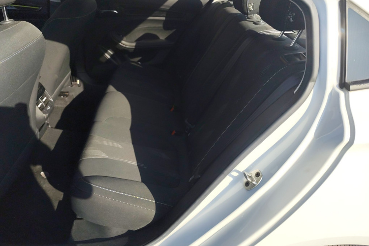 荣威i5 2021款 1.5L CVT铂金版中控内饰7004