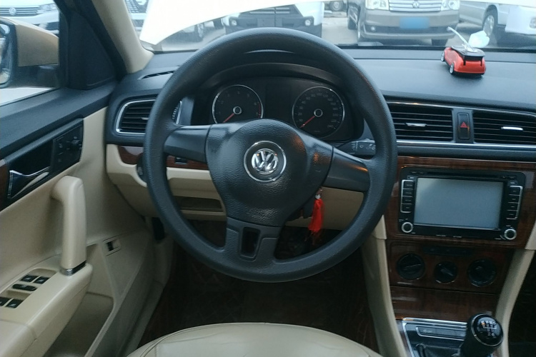 大众 朗逸 2013款 1.4TSI 手动舒适版中控内饰13