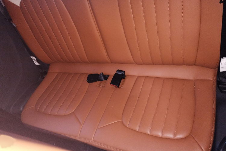 五菱汽车 宏光MINIEV 2022款 马卡龙时尚款 磷酸铁锂中控内饰7004