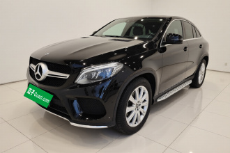 奔驰GLE轿跑 2017款 GLE 320 4MATIC 轿跑SUV