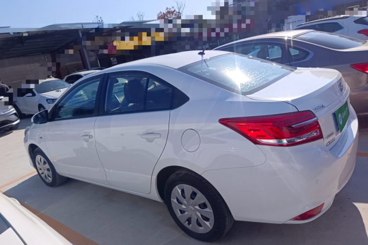 丰田 威驰 2019款 1.5L CVT创行版车身外观4