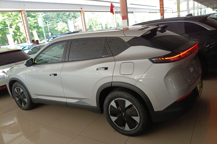 东风风神 风神L7新能源 2024款 205 Air车身外观4