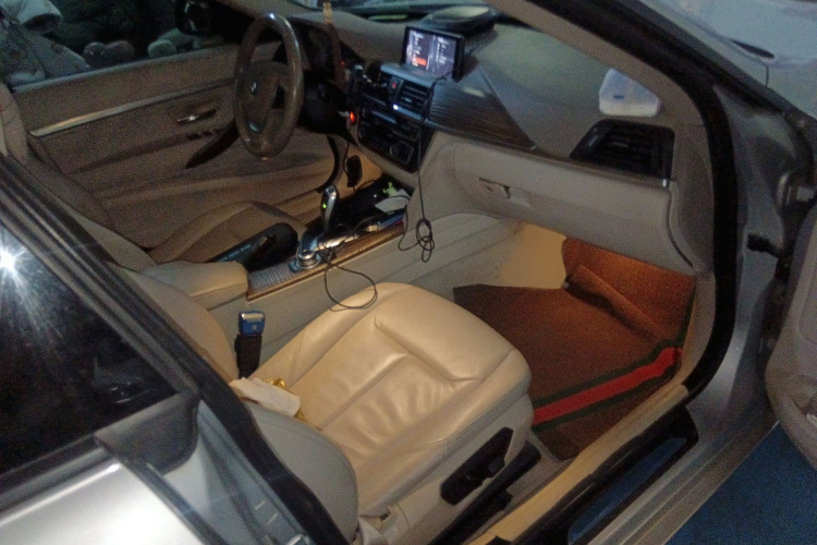 宝马3系GT 2013款 320i 风尚设计套装局部细节9005