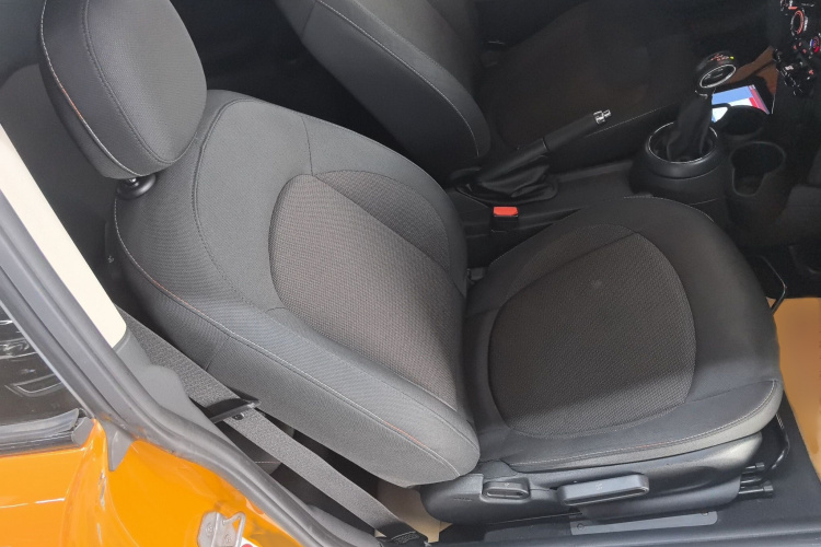 MINI 2014款 1.2T ONE+局部细节41