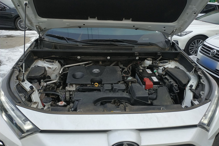 丰田 RAV4荣放 2023款 2.0L CVT两驱20周年铂金纪念版机舱底盘24