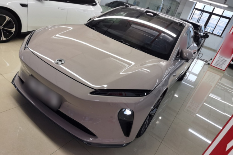 蔚来ET5 2022款 75kWh车身外观1