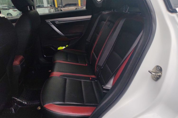 吉利汽车 缤越 2020款 PRO 260T DCT骑士中控内饰21