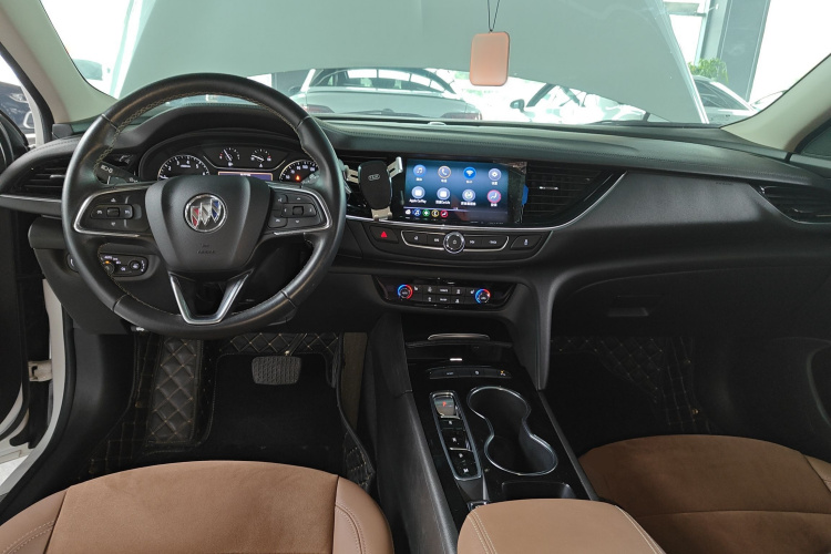 别克 君威 2023款 552T 智享型中控内饰12