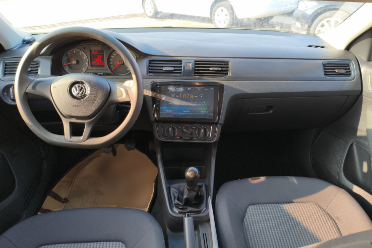 大众 桑塔纳 2016款 1.6L 手动风尚版中控内饰12