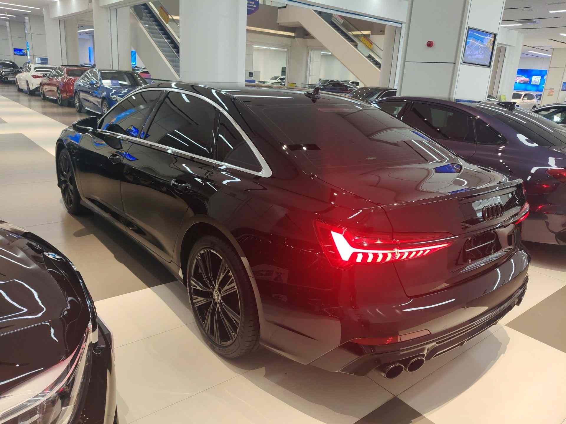 奥迪A6L 2025款 改款 40 TFSI 豪华动感型(3)
