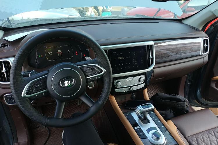 长城 炮 2021款 2.0T乘用全球版自动汽油四驱尊享型标箱拖挂版GW4C20B中控内饰7002