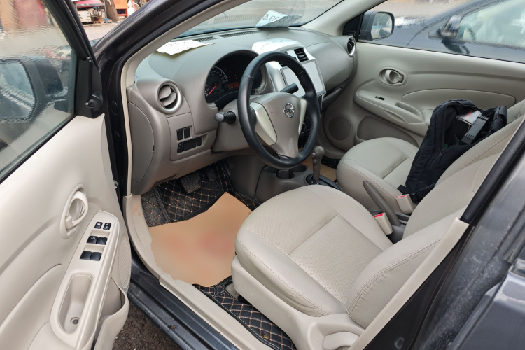 日产 阳光 2015款 1.5XE CVT舒适版中控内饰20